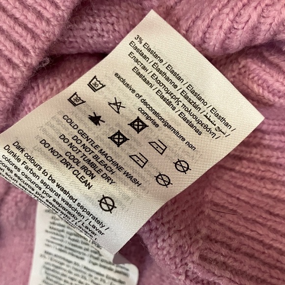 Vero Moda women’s medium soft knit Crew Neck Sweater with Ribbed Cuffs - Picture 7 of 12